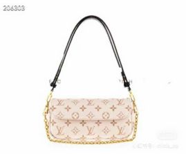 Picture of LV Lady Handbags _SKUfw149977090fw